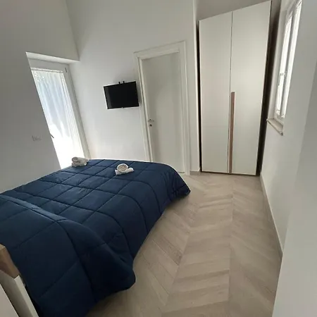 Little 25 شقة سكافاتي